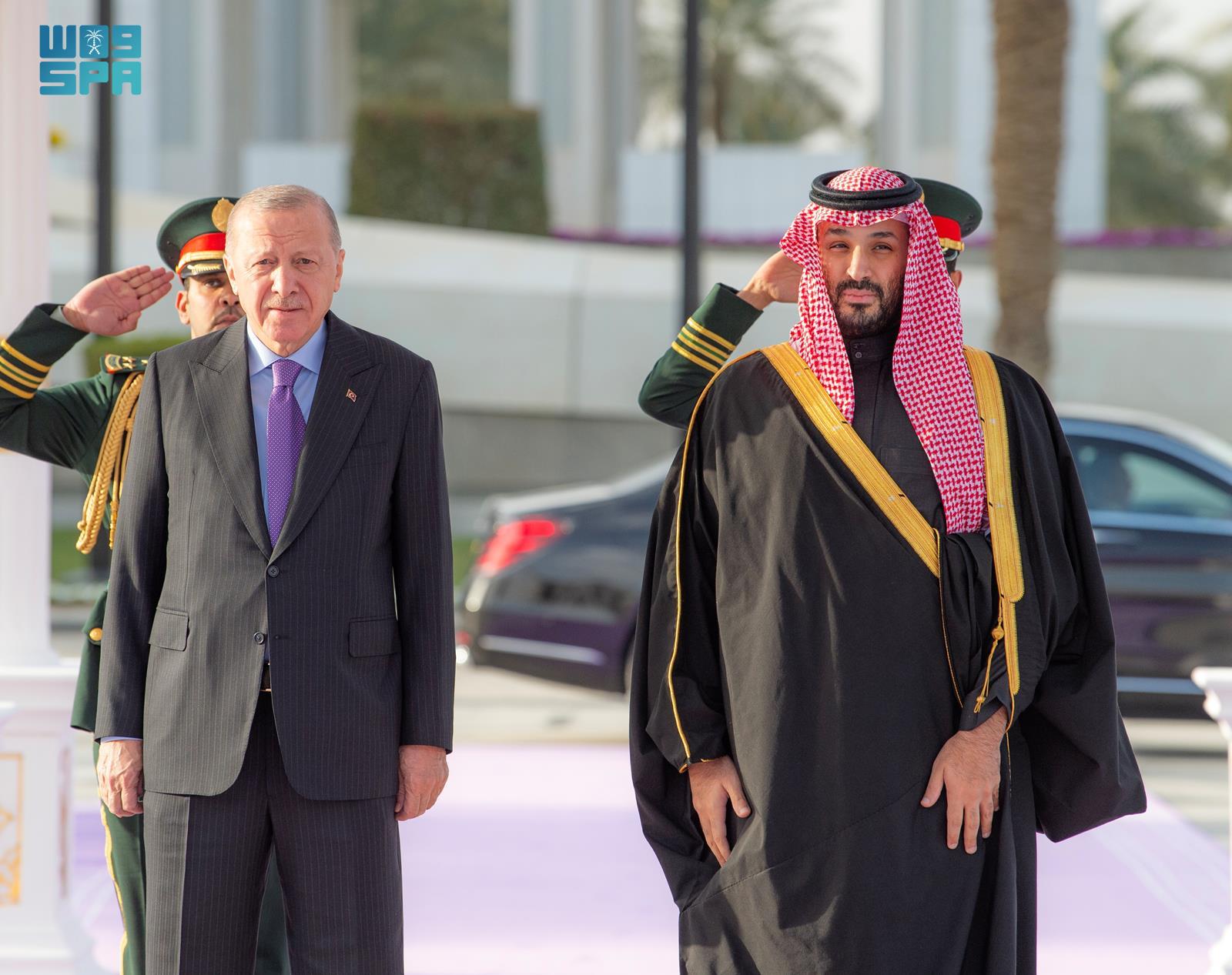 وزير الخارجية يبحث التعاون الاستراتيجي مع نظرائه الدوليين